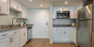 Edison Grand Gallery 1