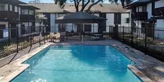 Berkshire Square Gallery 10