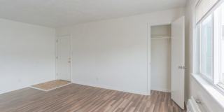 Harbor Square Gallery 7