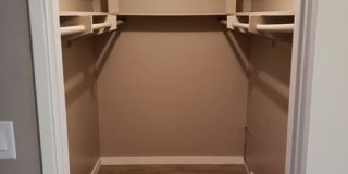 291 Avocado Street Gallery 13