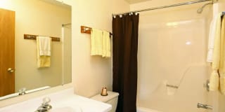 Eco Park Apartments Gallery 13