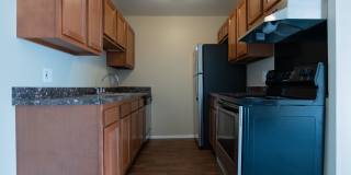 Embassy West Apartments Gallery 13