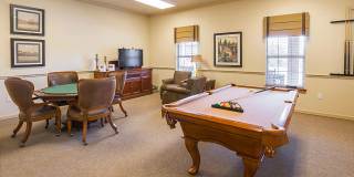 Senior Housing - North Greenbriar Gallery 10