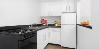 430 West Diversey Gallery 13
