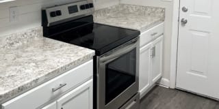 Adelphia House Gallery 12