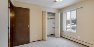 Chateau Montreal Gallery 14