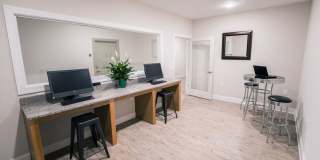 Davis Gardens Gallery 24