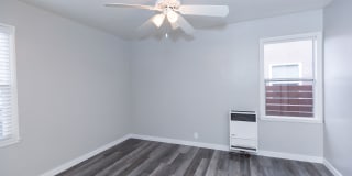 1094 Cherry Ave Gallery 21