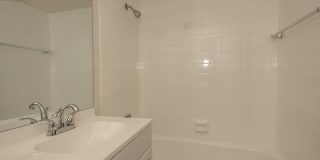 4th and Plum Gallery 36