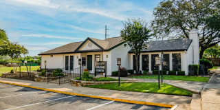 The Warren Gallery 1