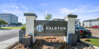 The Halston Gallery 23