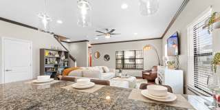 Heron on Hausman Gallery 29