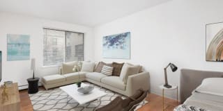 537 West Melrose Gallery 9