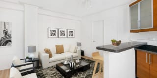 2756 North Pine Grove Gallery 18