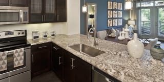 The Moderne Gallery 6