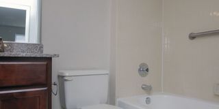 Burnam Woods Apartments Gallery 28