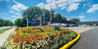 Worthington Commons Gallery 8