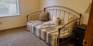 Oak Grove Apartments Gallery 11