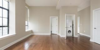 600 on Broad Gallery 26