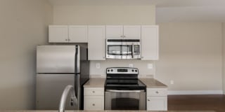 600 on Broad Gallery 14