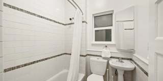 The Cornelia Suites Gallery 9