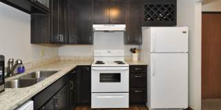Summer Creek Apartments Gallery 9