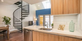 Living at Santa Monica Gallery 6