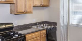 Eaton Square at Arlington Ridge Gallery 3