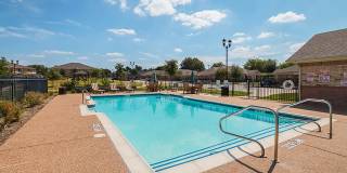 Senior Housing - North Greenbriar Gallery 14