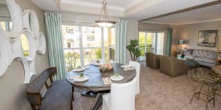 The Carlyle Gallery 14