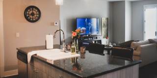 Dewey 3700 Apartments Gallery 3