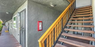 Del Amo Place Apartment Homes Gallery 30