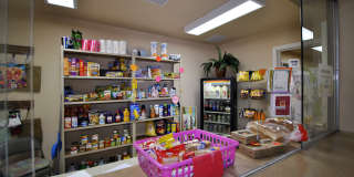 Elmhaven Manor - Senior Living Gallery 11