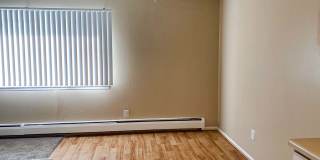 Rochester Square Gallery 34