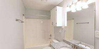 Shelby Grove Apartments Gallery 14