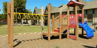 Esplanade by the Lake Gallery 5