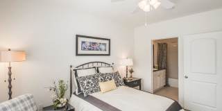 Garden District Gallery 17