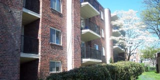 Haverford Court Gallery 14