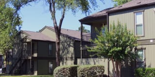 Seasons Apartments Gallery 24