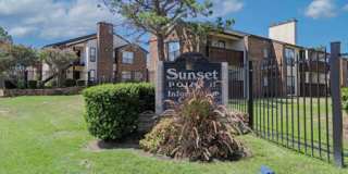 Sunset Point Gallery 33