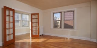 La Reine Apartments Gallery 5