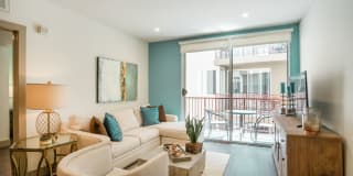 Living at Santa Monica Gallery 1