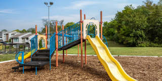 Emerald Hills Apartments Gallery 8