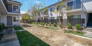 11424-11428 Killion St Gallery 24