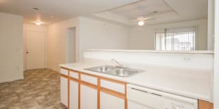 North Oak Crossing Gallery 15
