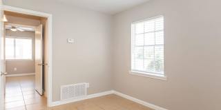 Delta Court Gallery 6