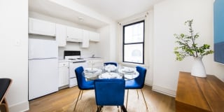 Adelphia House Gallery 19