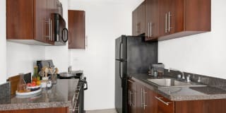 2756 North Pine Grove Gallery 13
