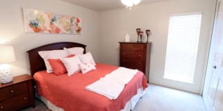 Seasons Apartments Gallery 35