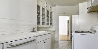 The Kensington Gallery 4